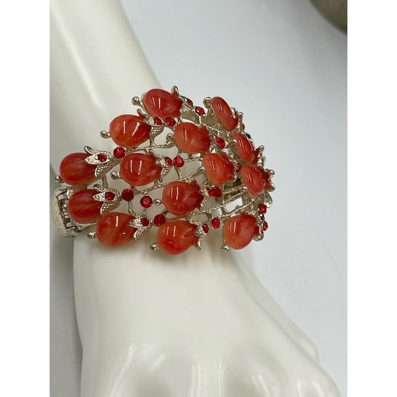 Red Cabachon Beaded Rhinestone Gold Tone Peacock Bangle Bracelet - Picture 6 of 11